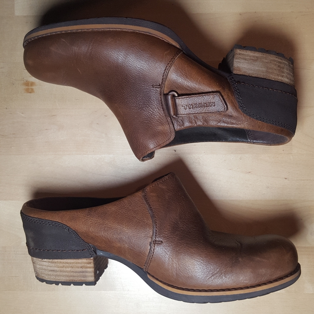 Merrell Shiloh Oak Clog